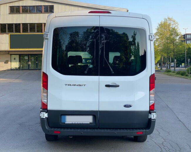 Ford transit mikrobus pucjovna